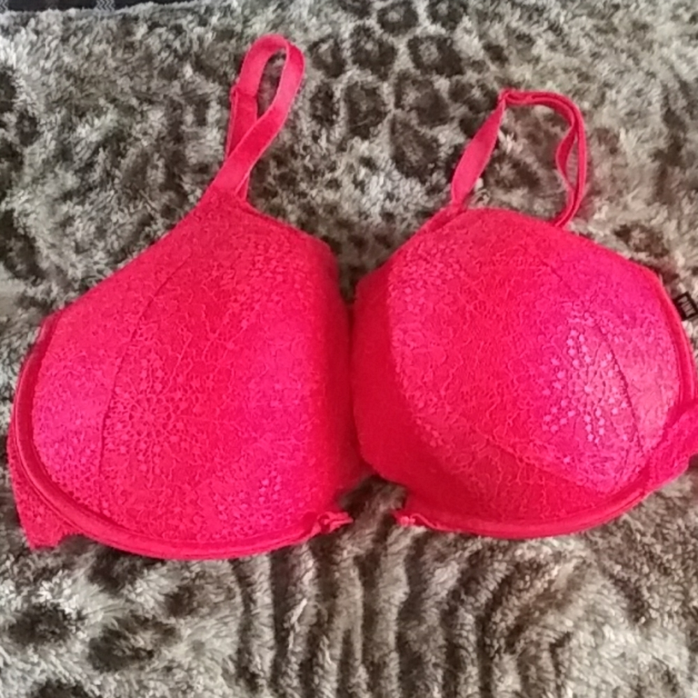 Pink Victoria's Secret super push-up 36 triple D